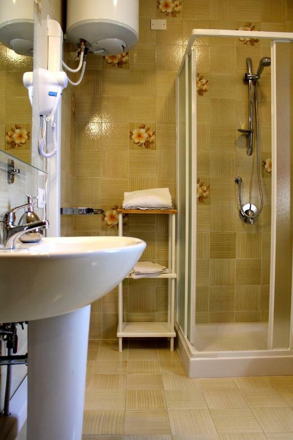 Gli Artisti Apartments & Rooms Bagheria Luaran gambar
